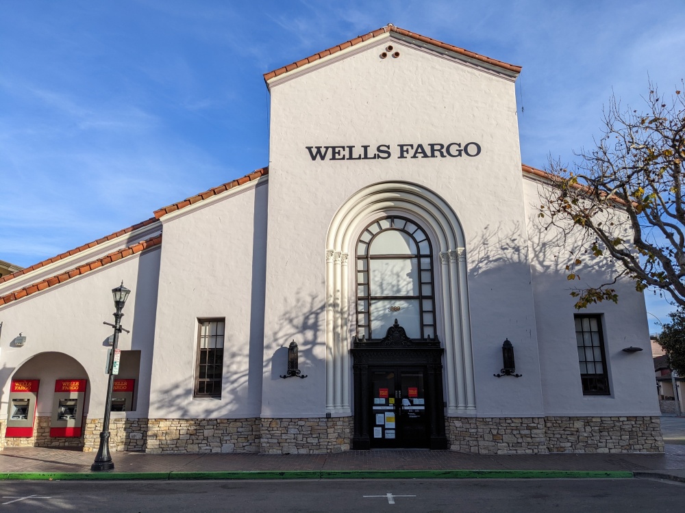 Wells Fargo Bank 01
