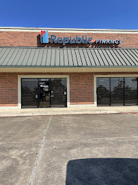 Republic Finance 03