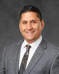 Alejandro Leon at CrossCountry Mortgage, LLC 02
