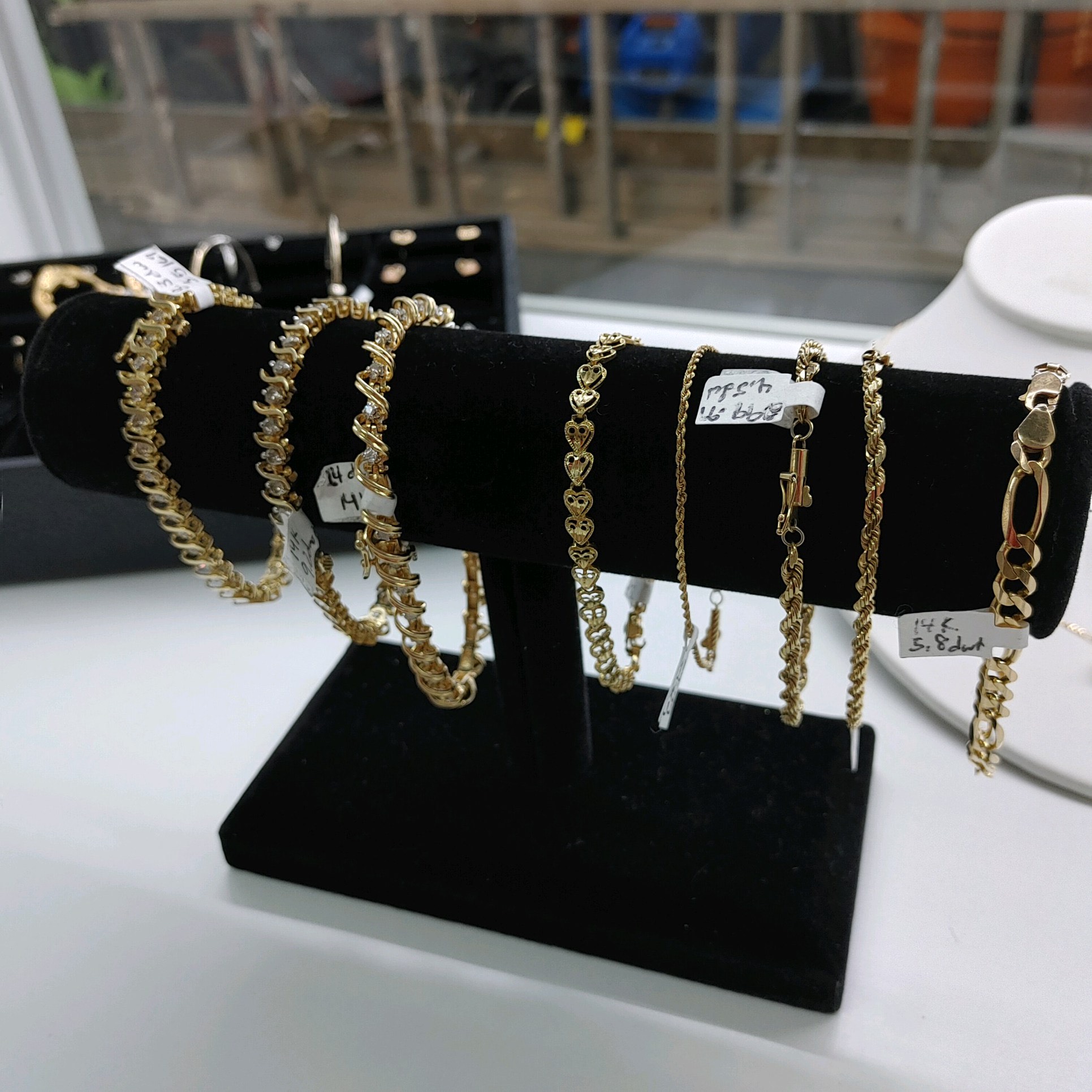Shepherdsville Jewelry & Pawn II 01