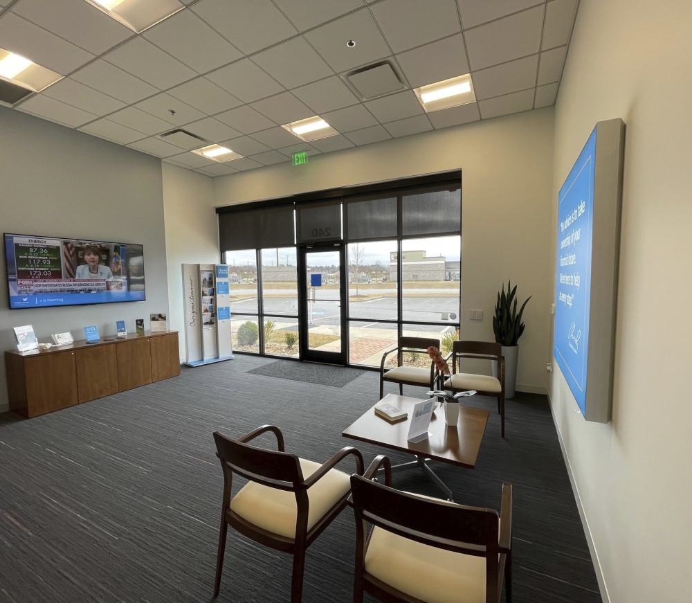 Charles Schwab 01