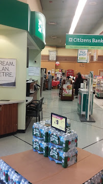 Citizens Bank Supermarket Branch 01