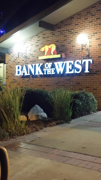 Bank of the West 02
