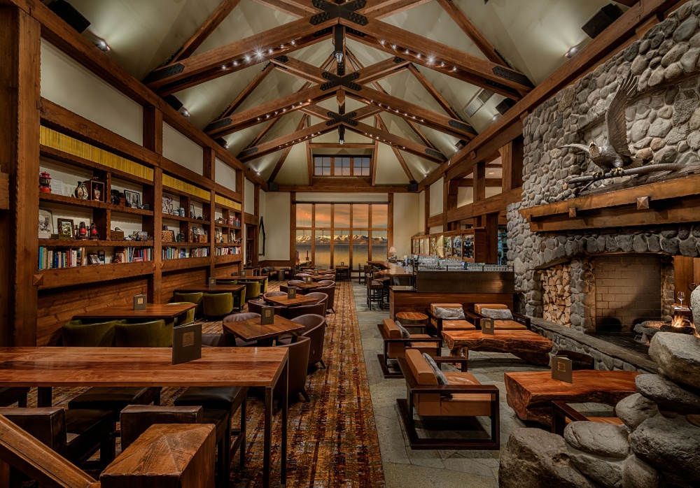 Lone Eagle Grille 01