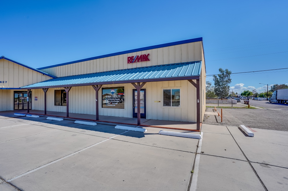 RE/MAX A Bar Z Realty - Kenworthy Team-Your Hometown Coolidge Realtors 01