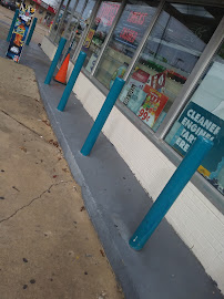 One Star Check Cashing 03