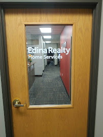 Edina Realty 03