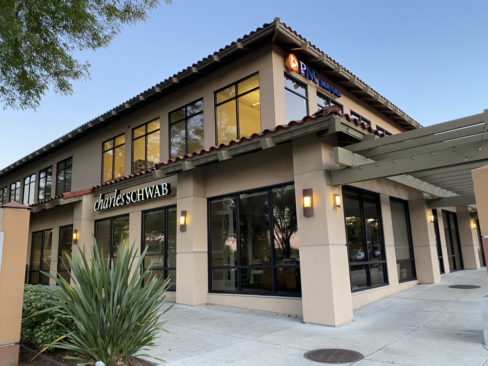 Charles Schwab 01