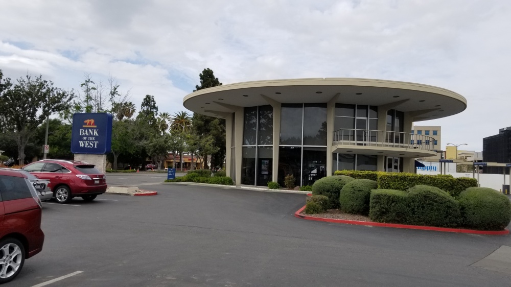 Bank of the West 01