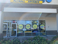 Check Cashing Store 01