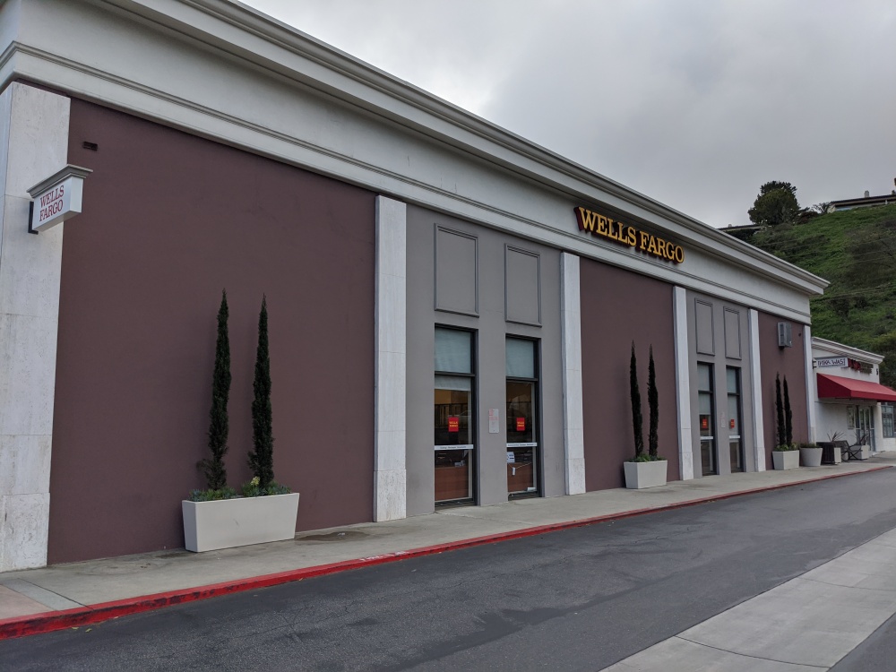 Wells Fargo Bank 01