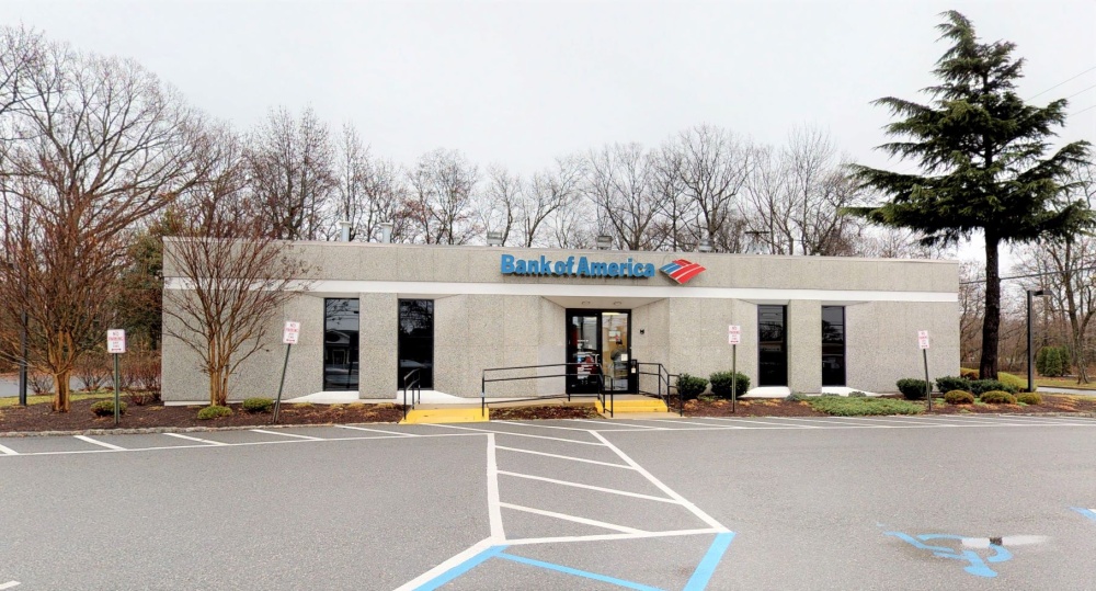 Bank of America (with Drive-thru ATM) 01