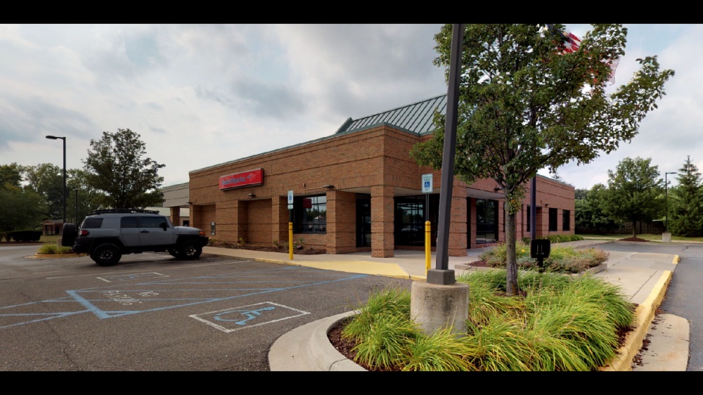 Bank of America (with Drive-thru ATM) 01