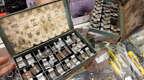 Real Deal Pawn & Jewelry 04