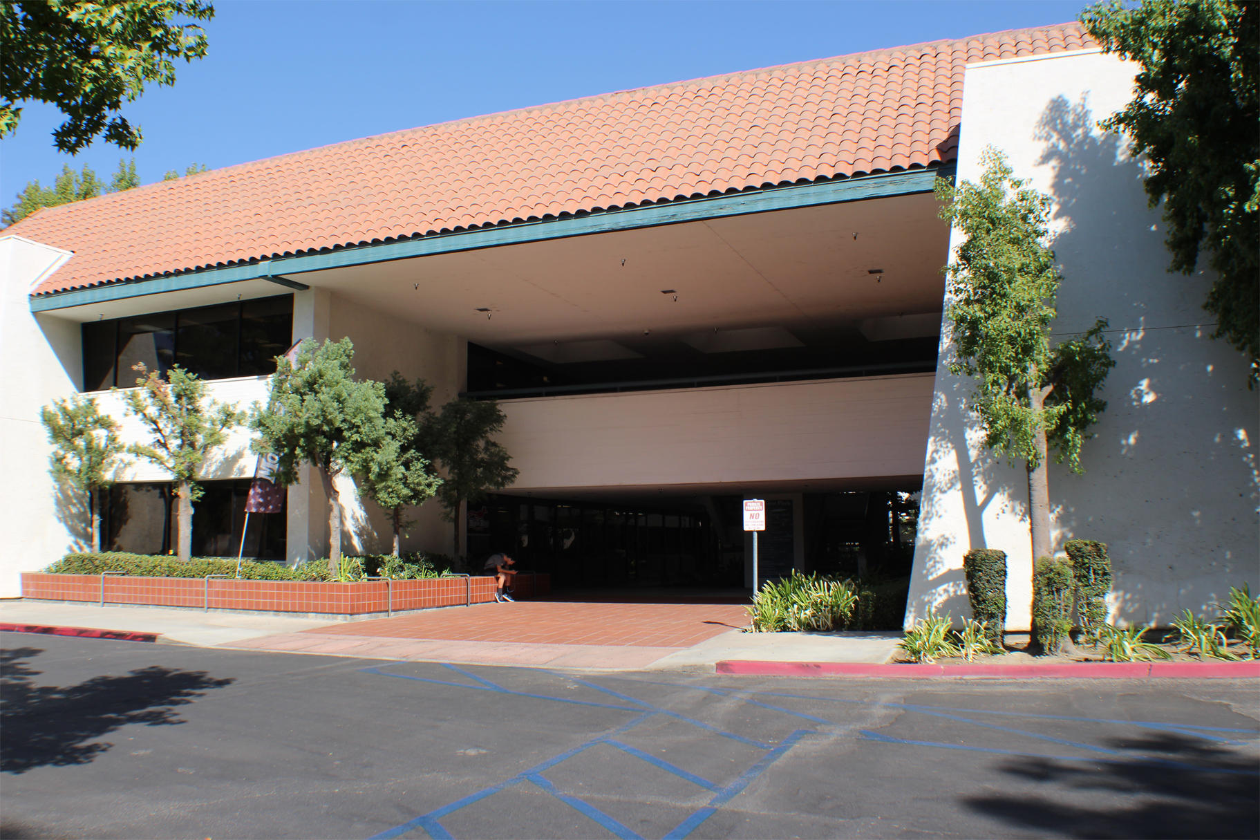 RoundPoint Mortgage Servicing Corporation - Bakersfield 01