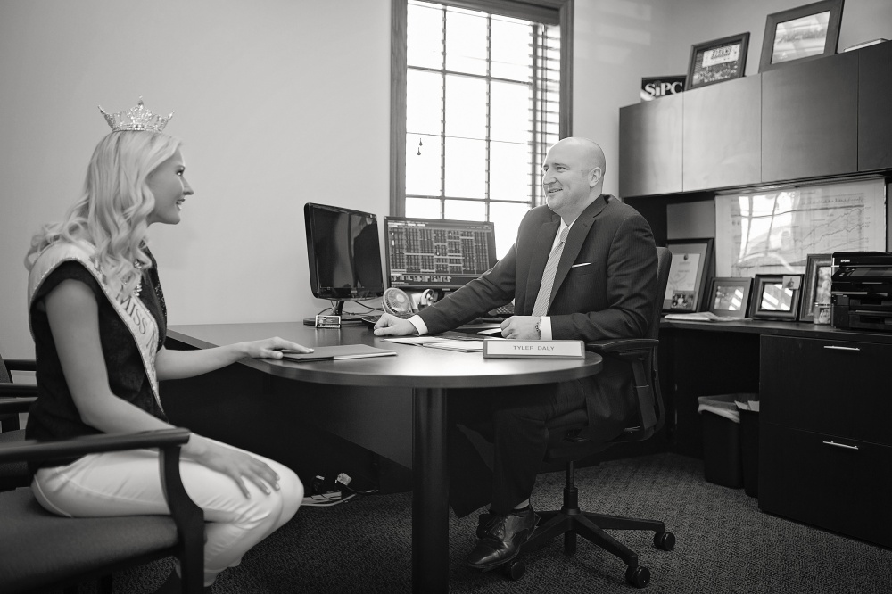 Sandstone Wealth Management 01