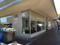 Bank of the West 01