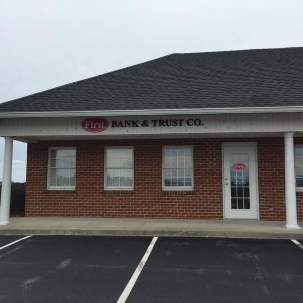 First Bank & Trust Co. - Rocky Mount 01