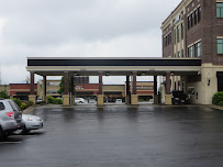 UMB Bank (with drive-thru services) 01
