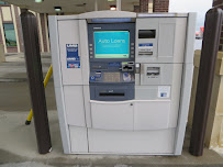 UMB Bank (with drive-thru services) 03