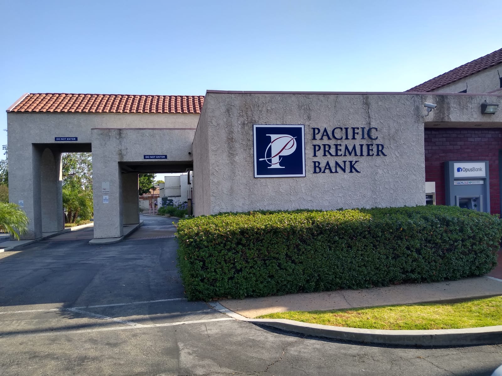 Pacific Premier Bank 01