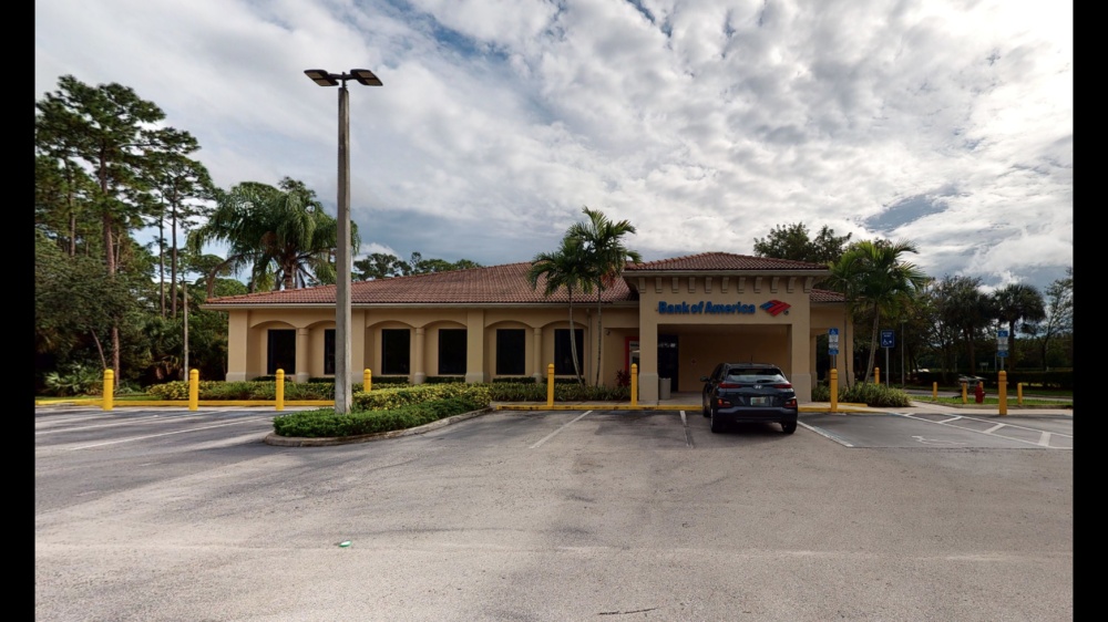 Bank of America (with Drive-thru services) 01