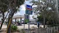 The Check Cashing Store 02