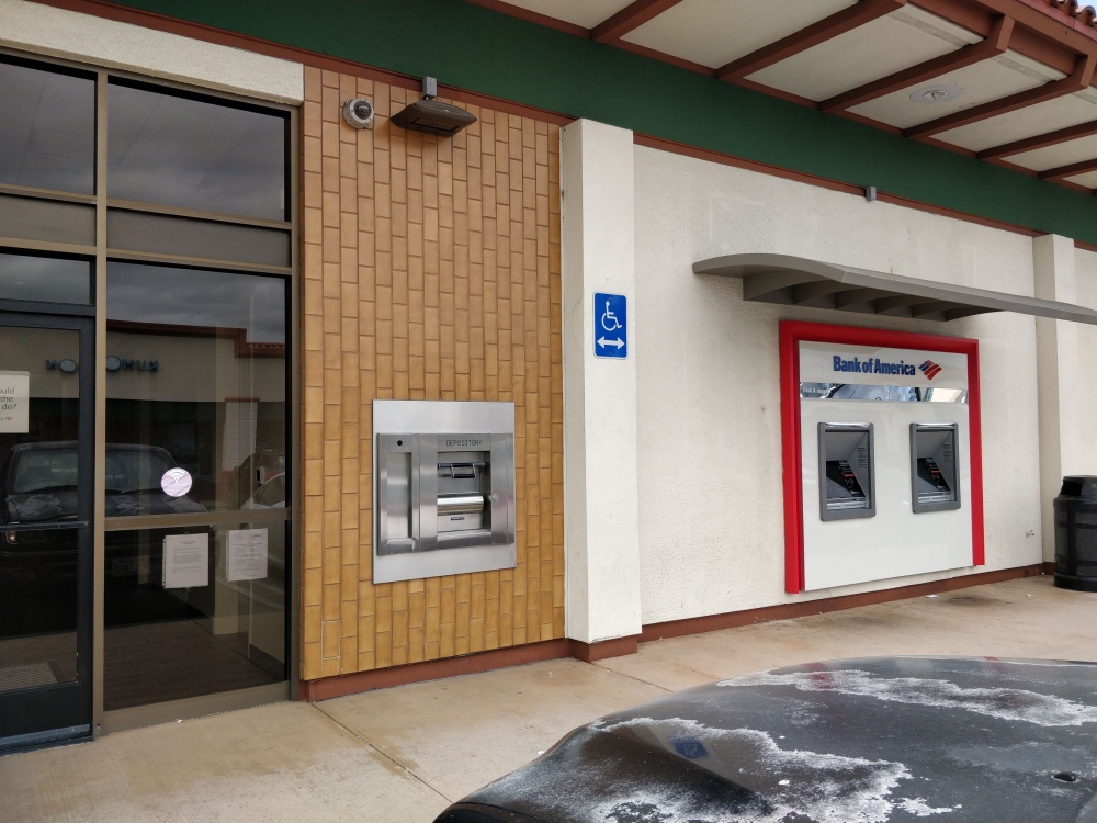 Bank of America (with Drive-thru ATM) 01