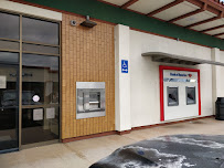 Bank of America (with Drive-thru ATM) 01