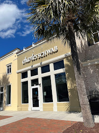 Charles Schwab 01