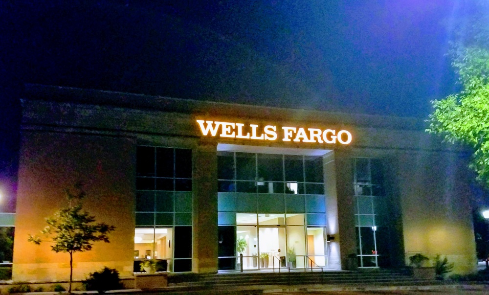 Wells Fargo Bank 01