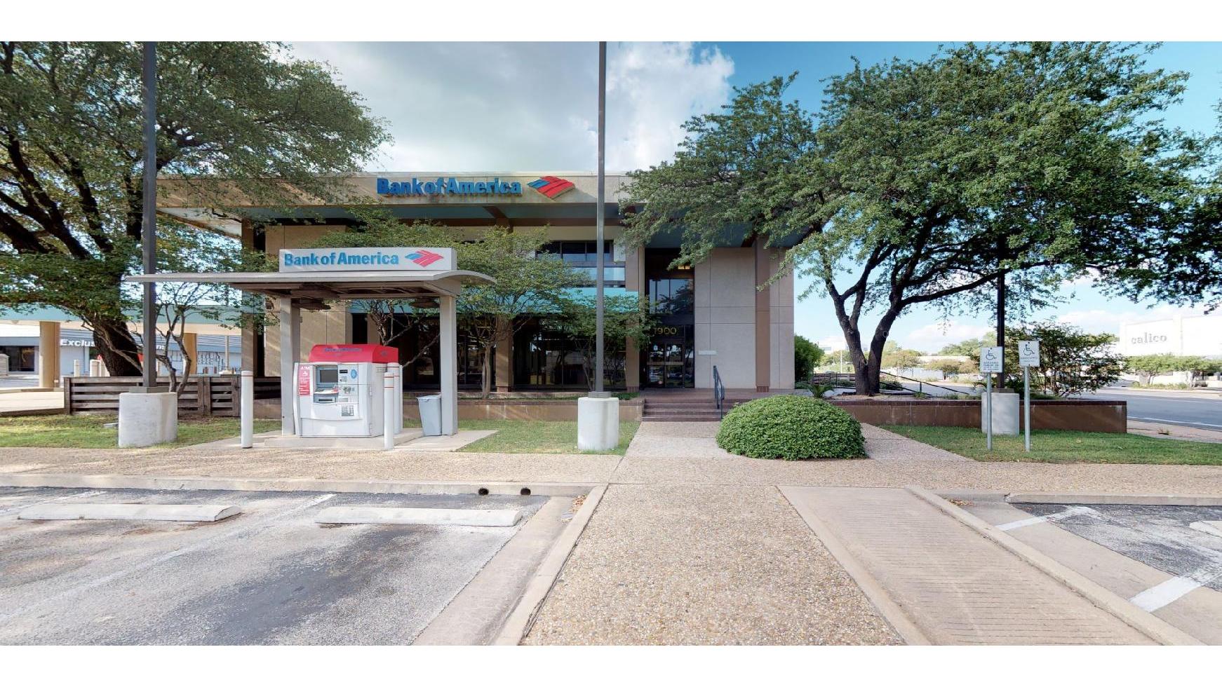 Bank of America (with Drive-thru ATM) 01