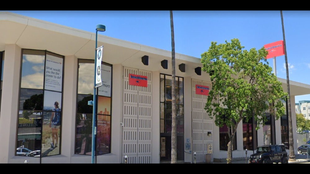 Bank of America (with Drive-thru ATM) 01