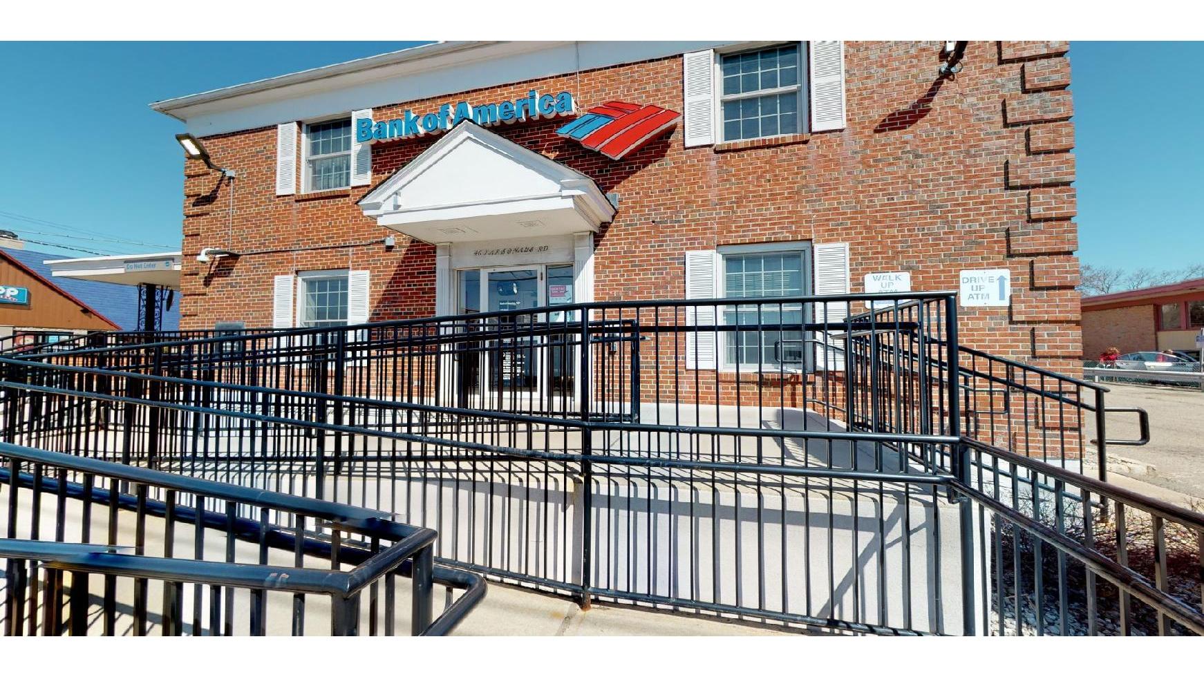Bank of America (with Drive-thru ATM) 01