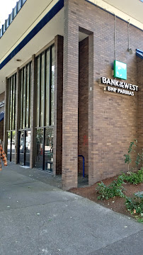 Bank of the West 04