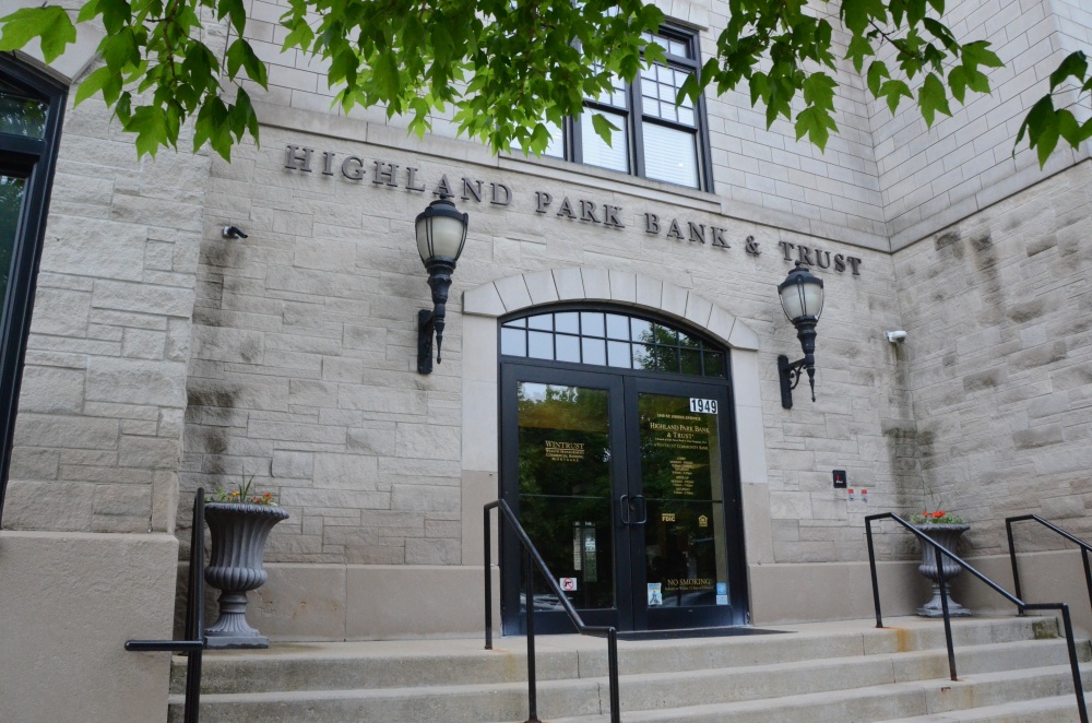 Highland Park Bank & Trust 01