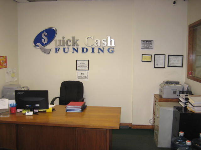Quick Cash Funding LLC | Car Title Loans 01