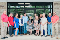RE/MAX Elite Services 02