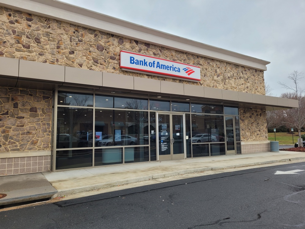 Bank of America (with Drive-thru ATM) 01
