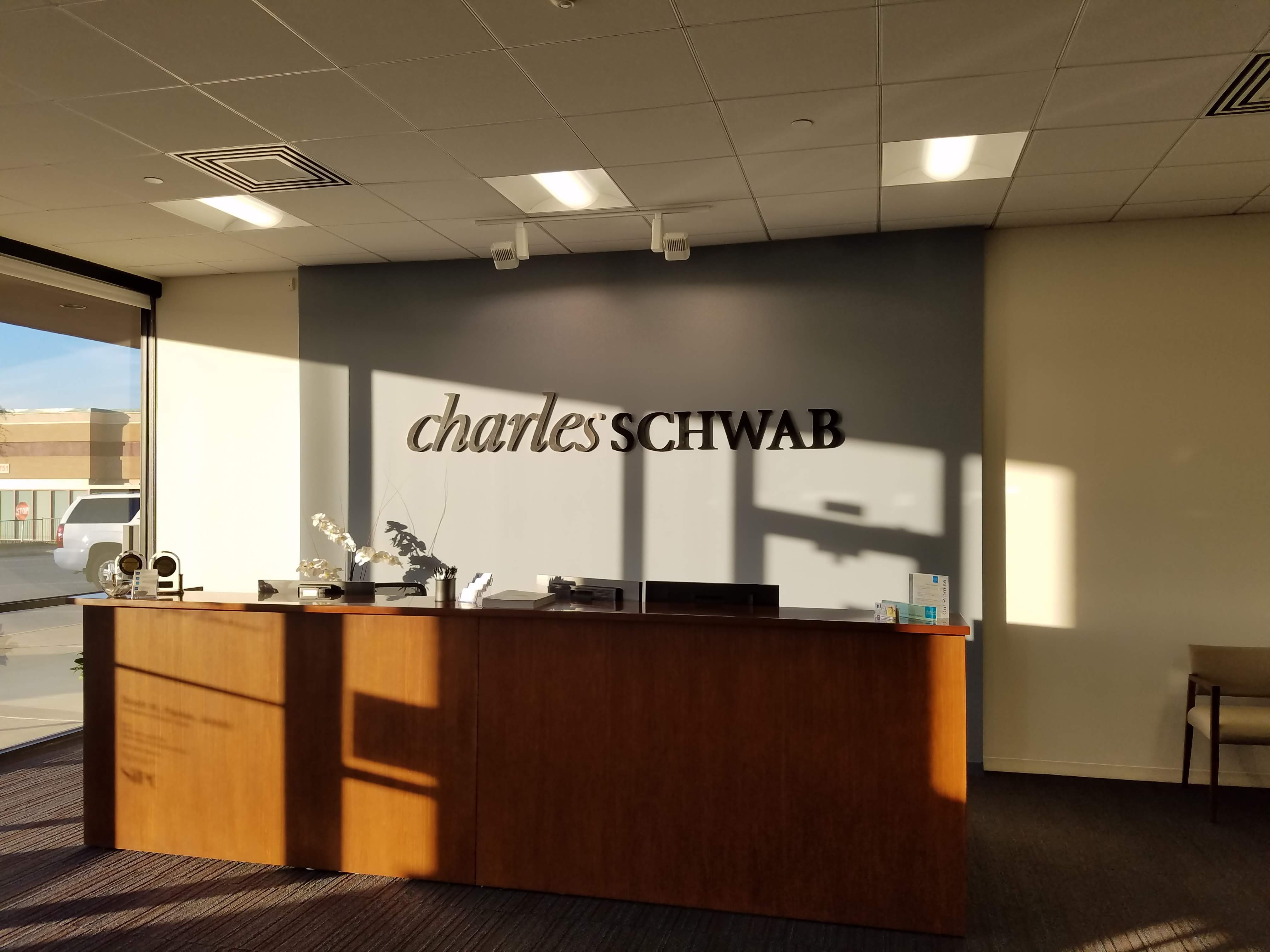 Charles Schwab 01