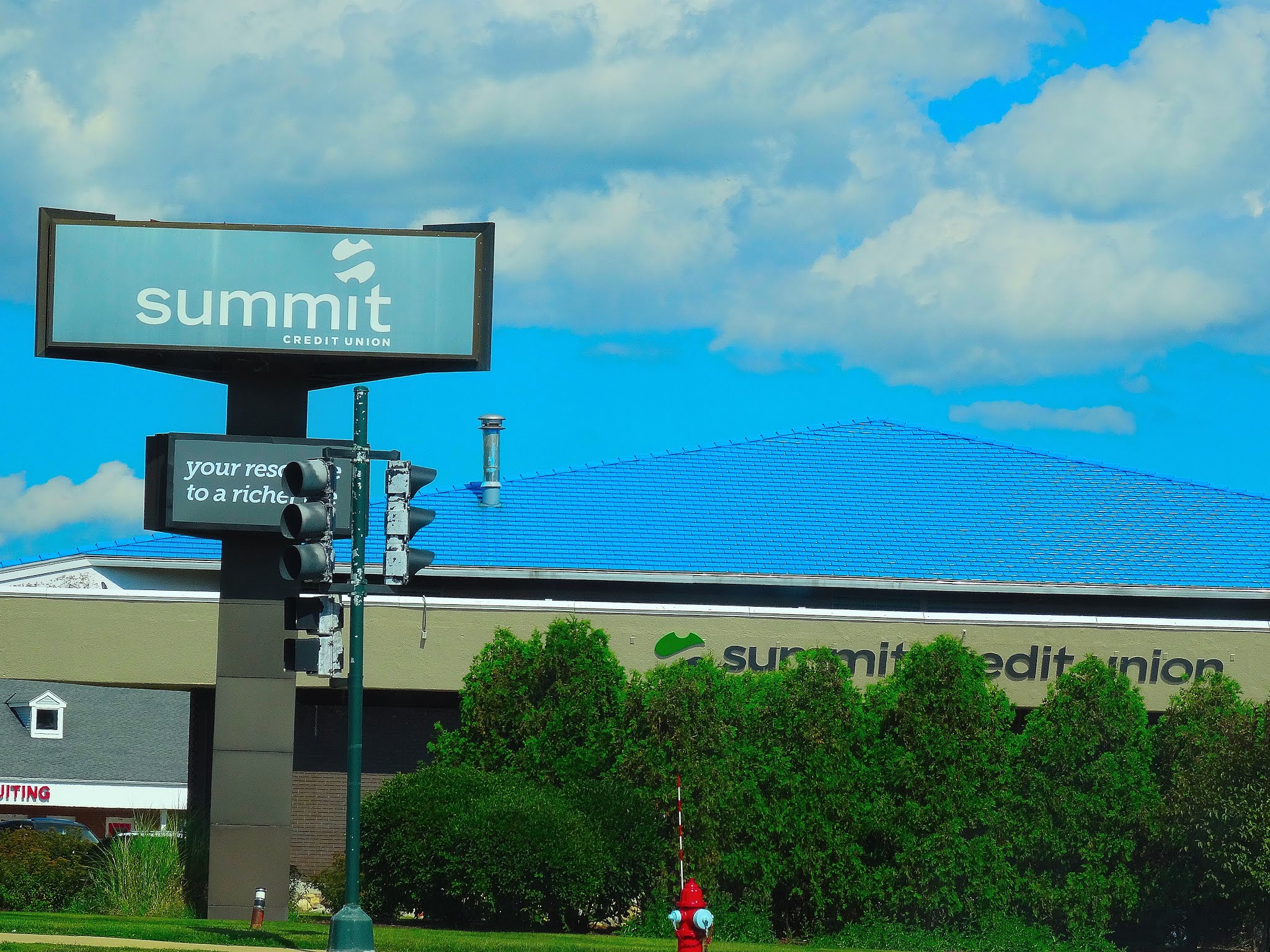 Summit Credit Union 01