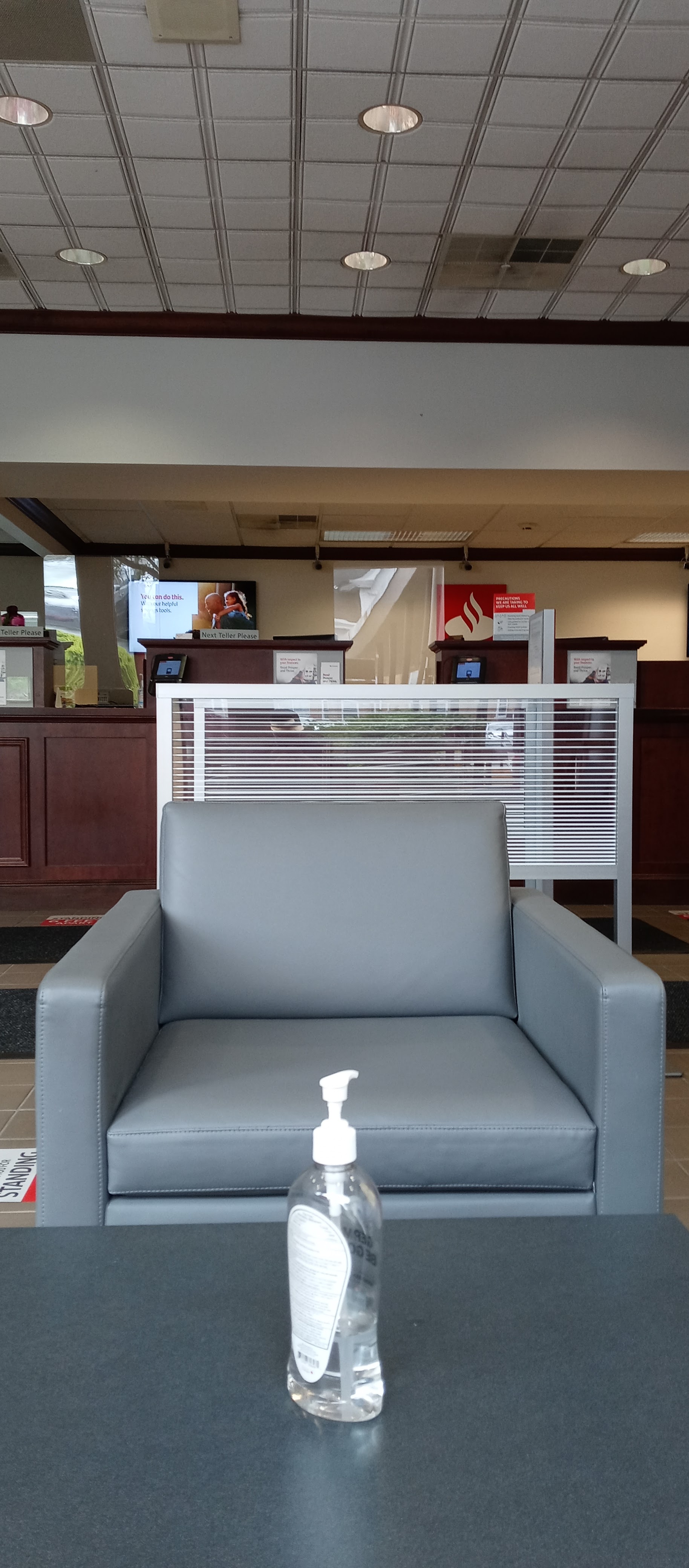 Santander Bank Branch 01
