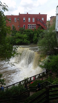 Howard Hanna Chagrin Falls 03