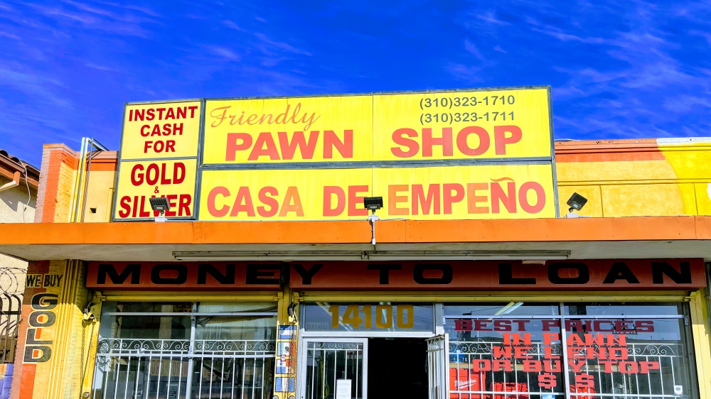 Friendly Pawnshop 01