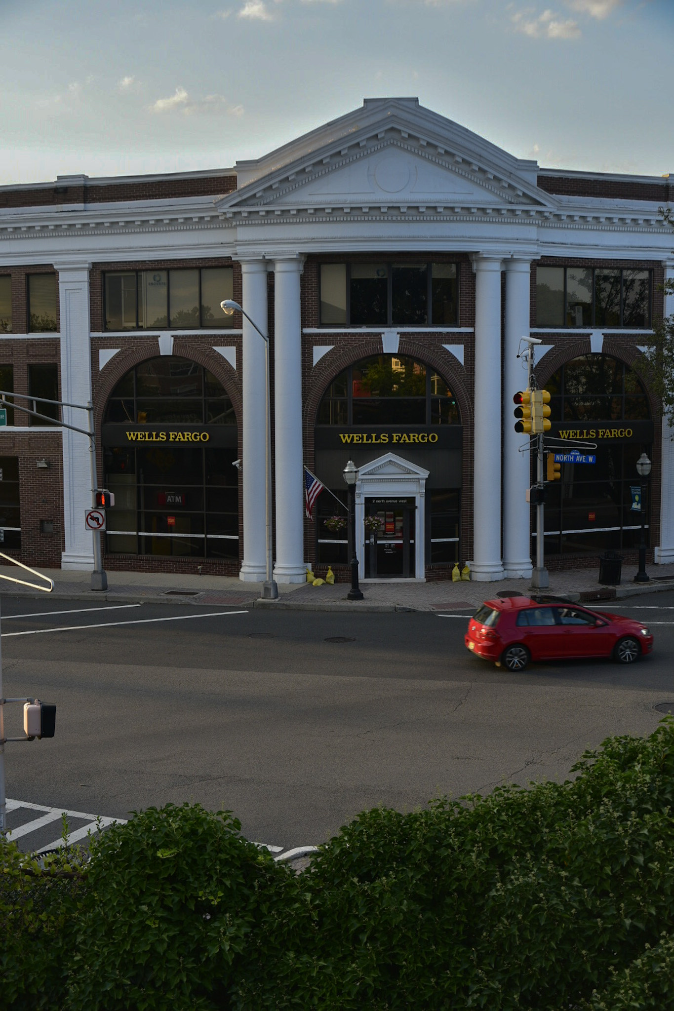 Wells Fargo Bank 01
