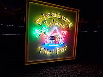 Pleasure Island Tiki Bar at Sportsman Marina 04