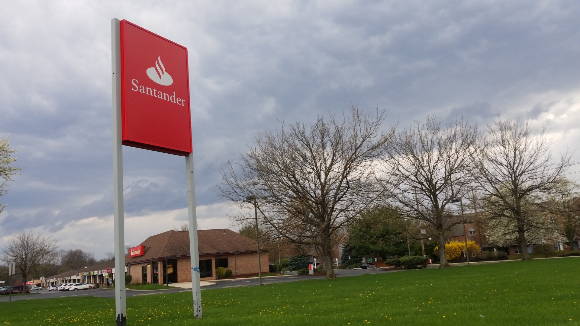 Santander Bank Branch 01