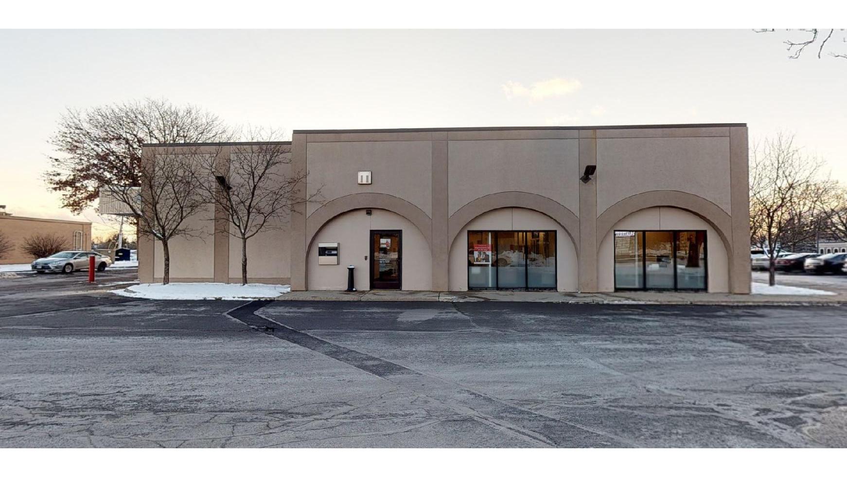 Bank of America (with Drive-thru services) 01