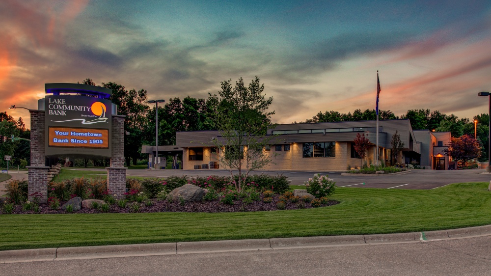 Lake Community Bank 01
