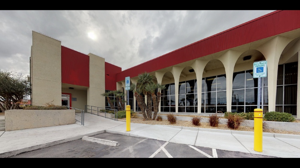 Bank of America (with Drive-thru ATM) 01